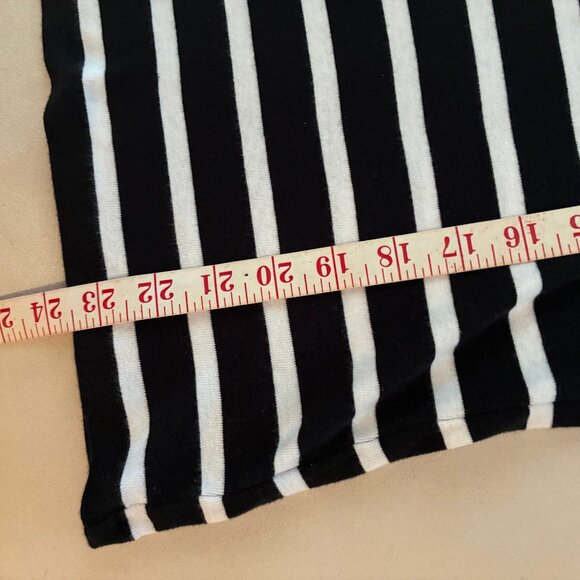 Long Sleeve T Shirt Large - Picture 6 of 6